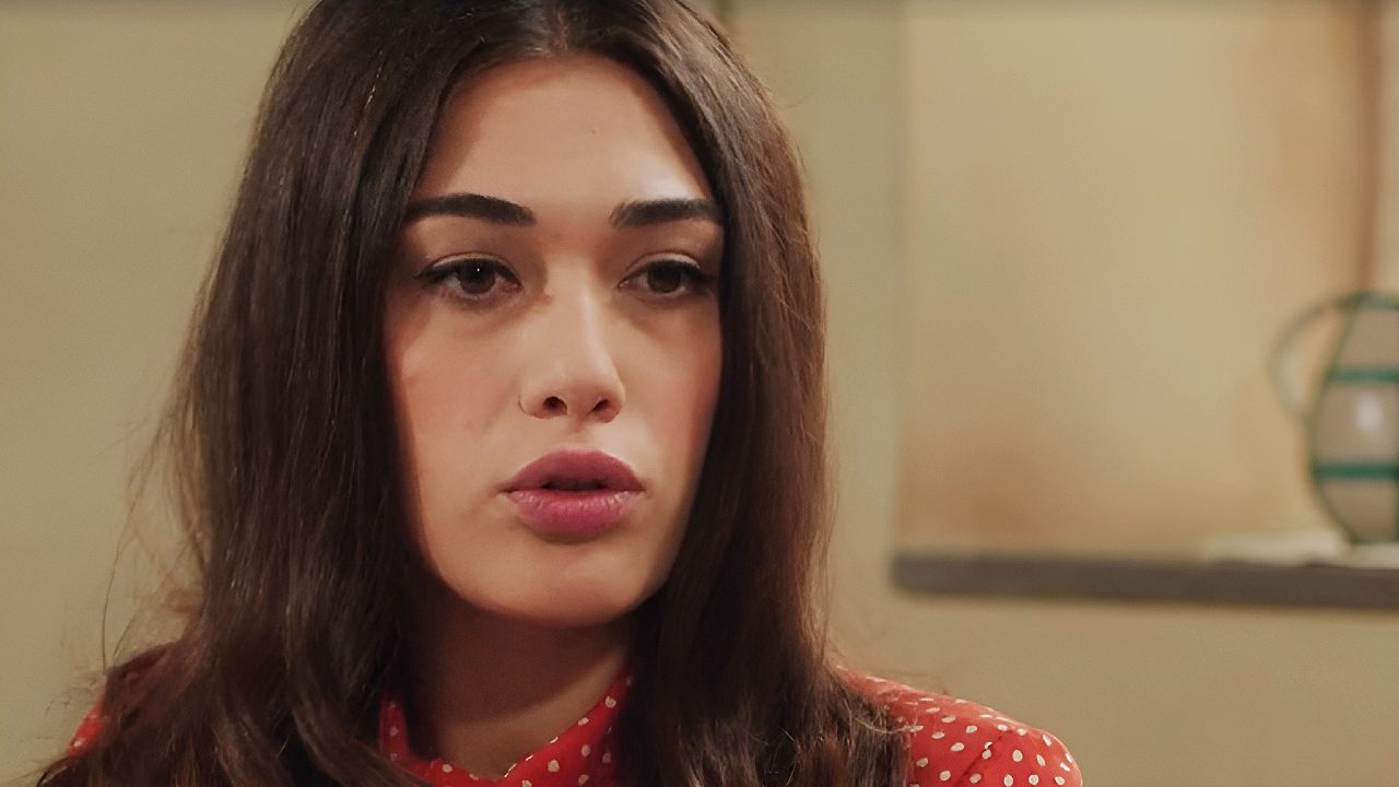 il paradiso delle signore 10 puntata del 12 novembre 2025 rosa 232 spacciata adelaide 232 pronta a distruggerla da Comingsoon.it il paradiso delle signore 10 puntata del 12 novembre 2025 rosa 232 spacciata adelaide 232 pronta a distruggerla