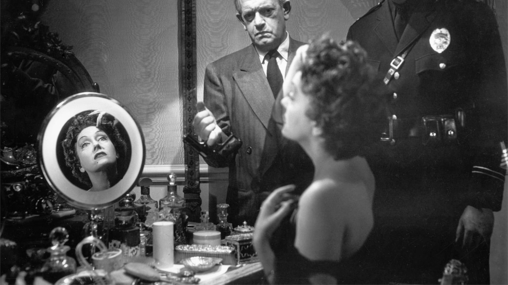 viale del tramonto torna al cinema uno dei capolavori di billy wilder guarda il trailer da Comingsoon.it viale del tramonto torna al cinema uno dei capolavori di billy wilder guarda il trailer