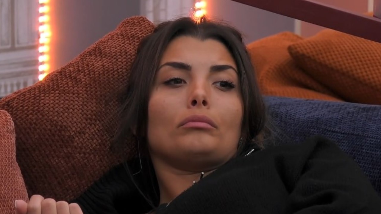 Grande Fratello: Grazia Kendi delusa da Mattia Scuderi: "Ora neanche più il buongiorno"