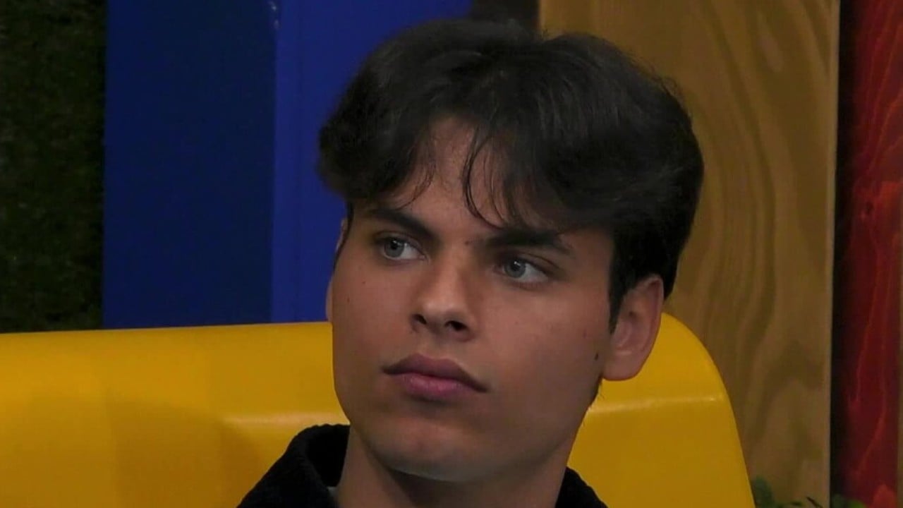 Grande Fratello, Simone critica tutti: "Il Gf della calma piatta e della disonestà" (VIDEO)