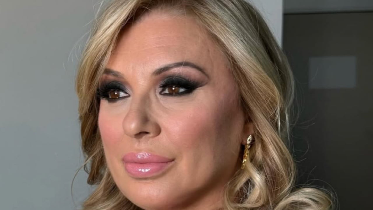 Uomini e Donne, Tina Cipollari festeggia 60 anni: ecco gli auguri Vip per l Uomini e Donne, Tina Cipollari festeggia 60 anni: ecco gli auguri Vip per l