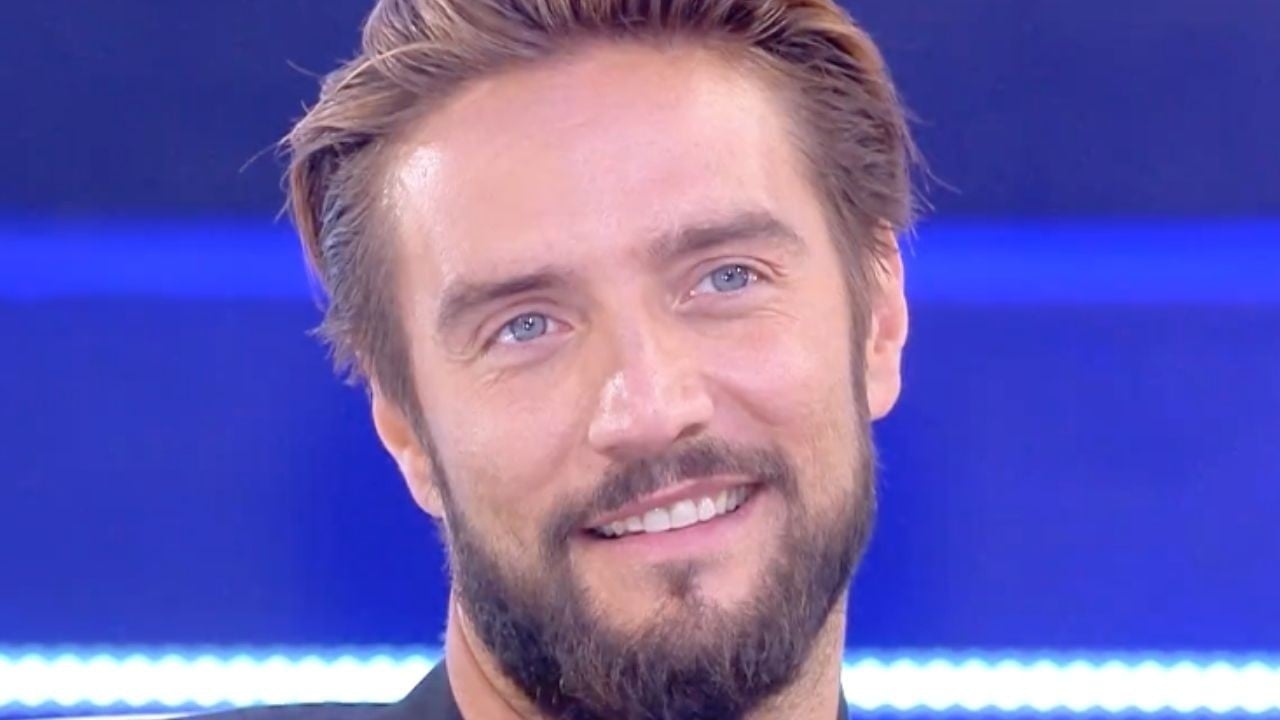 Grande Fratello, Alex Belli sulla nuova edizione: "Se scegli di fare il GF devi avere il coraggio di andare fino in fondo" Grande Fratello, Alex Belli sulla nuova edizione: "Se scegli di fare il GF devi avere il coraggio di andare fino in fondo"