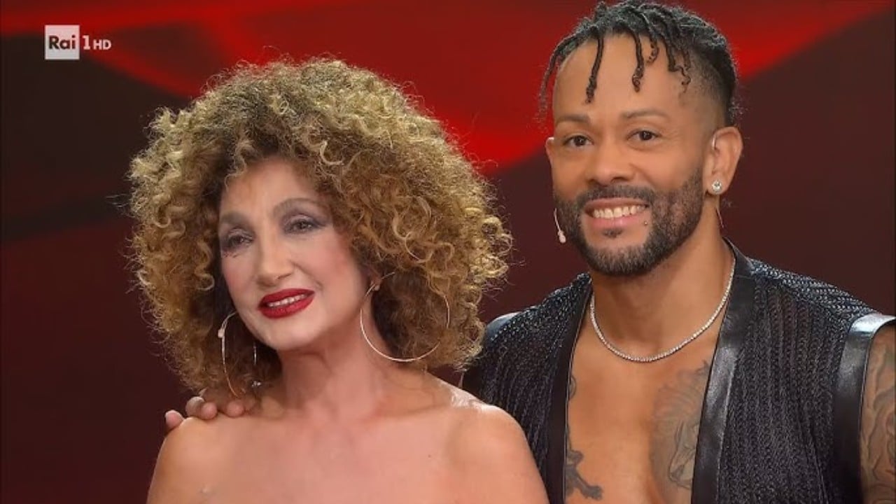 Ballando con le stelle, la dedica di Chiquito a Marcella Bella: "Una donna straordinaria! Non è ancora finita"