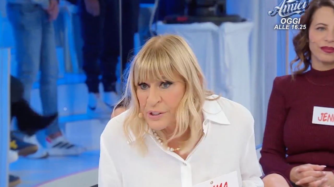 uomini e donne gesto shock di gemma galgani la dama 232 fuori controllo con mario lenti