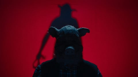 Pig Hill: ecco il trailer del nuovo horror del regista di Willy's Wonderland