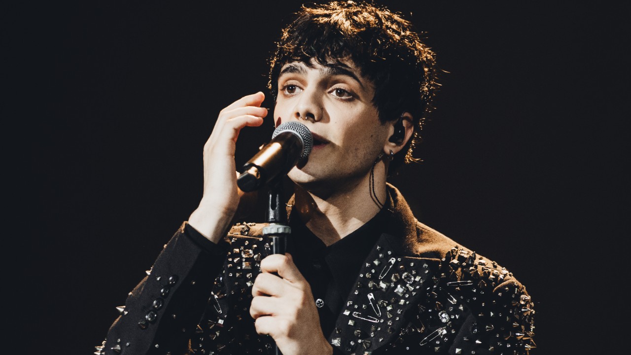 x factor 2025 gli inediti tellynonpiangere e la forza della condivisione in barche di carta