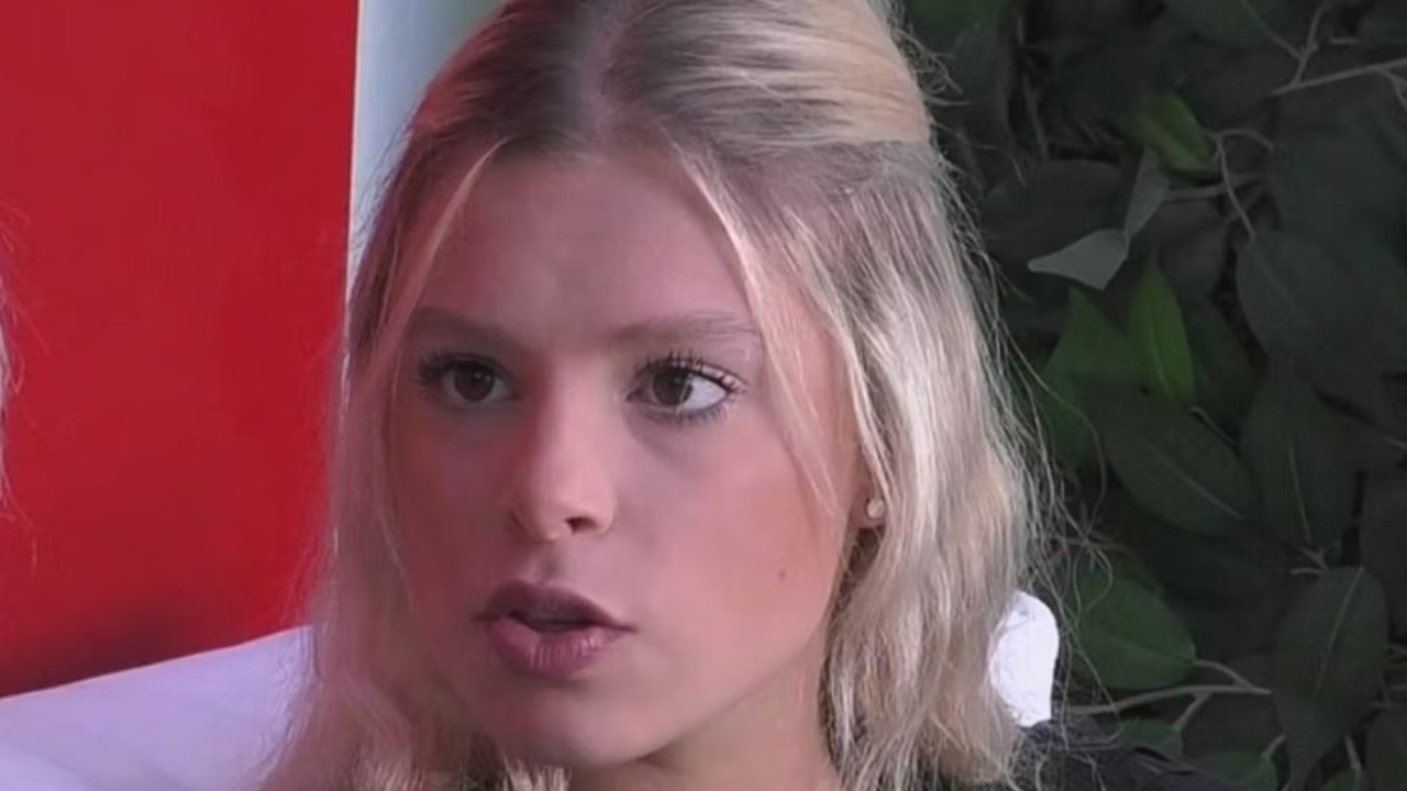 Grande Fratello, Giulia prende le distanze da Grazia: "Ci rimango proprio male"