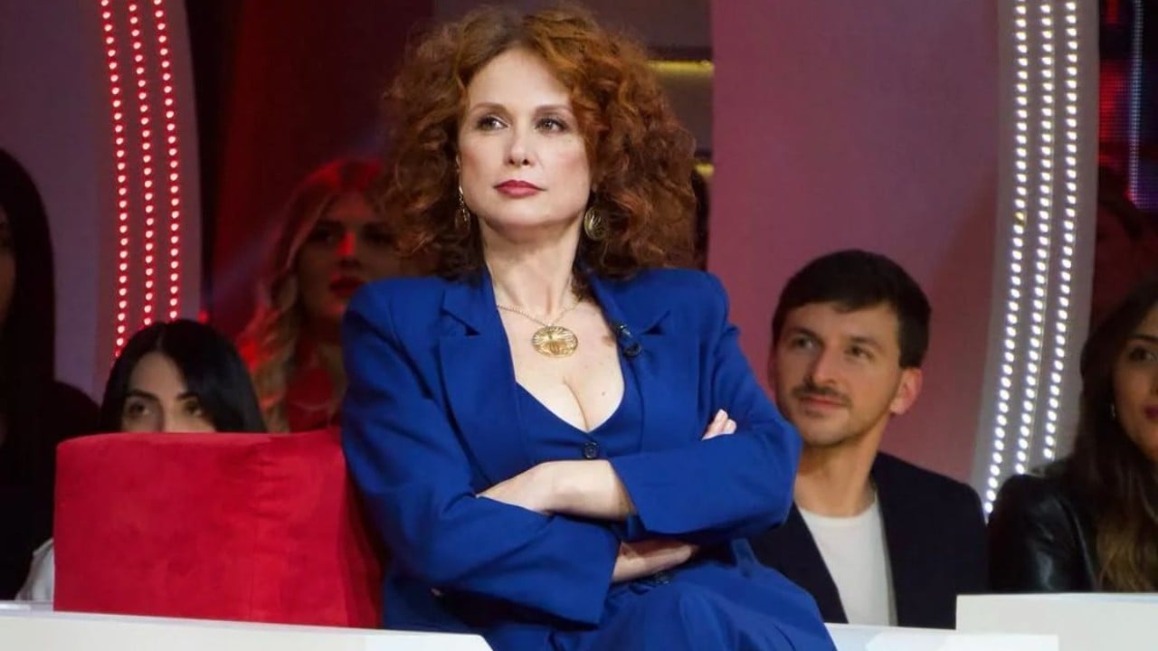 Grande Fratello, Beatrice Luzzi e le bordate: "Come opinionista sono stata schiacciata, come concorrente psicopatia contro"