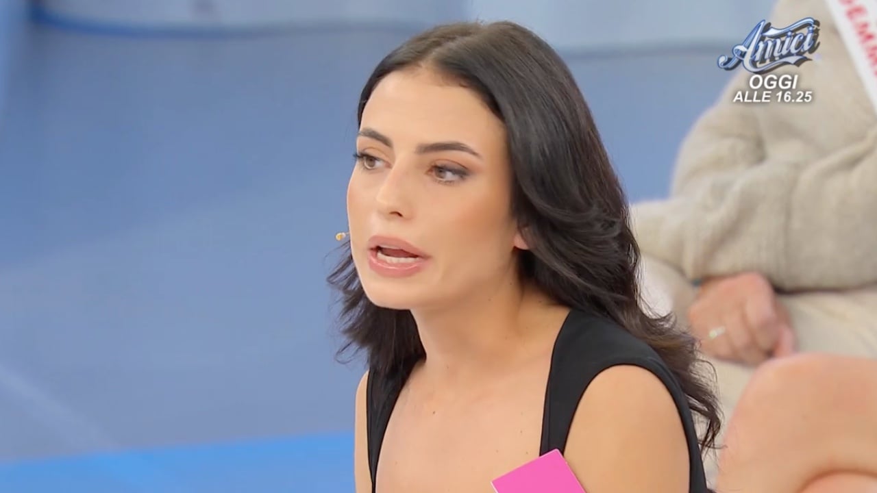 Uomini e Donne, Martina Cardamone e il like al commento cattivello su Flavio Ubirti