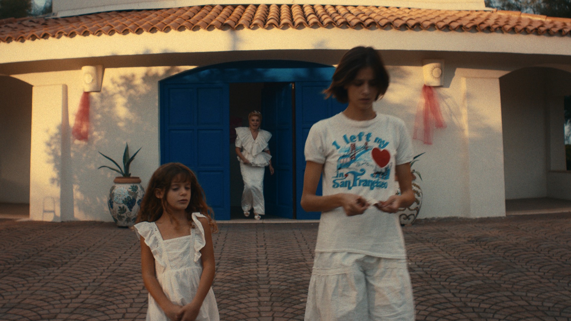 il rapimento di arabella in fuga con ironia intervista video a benedetta porcaroli e carolina cavalli da Comingsoon.it il rapimento di arabella in fuga con ironia intervista video a benedetta porcaroli e carolina cavalli