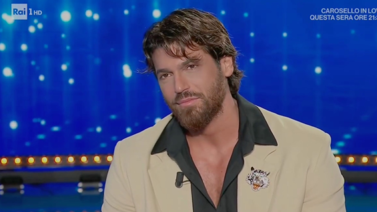 Can Yaman terrorizzato a Domenica In, Mara Venier interviene: cosa è successo