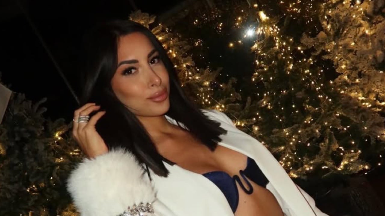 Uomini e Donne, Francesca Sorrentino replica alle frecciatine di due ex corteggiatori per il ritorno di fiamma con Manuel Uomini e Donne, Francesca Sorrentino replica alle frecciatine di due ex corteggiatori per il ritorno di fiamma con Manuel