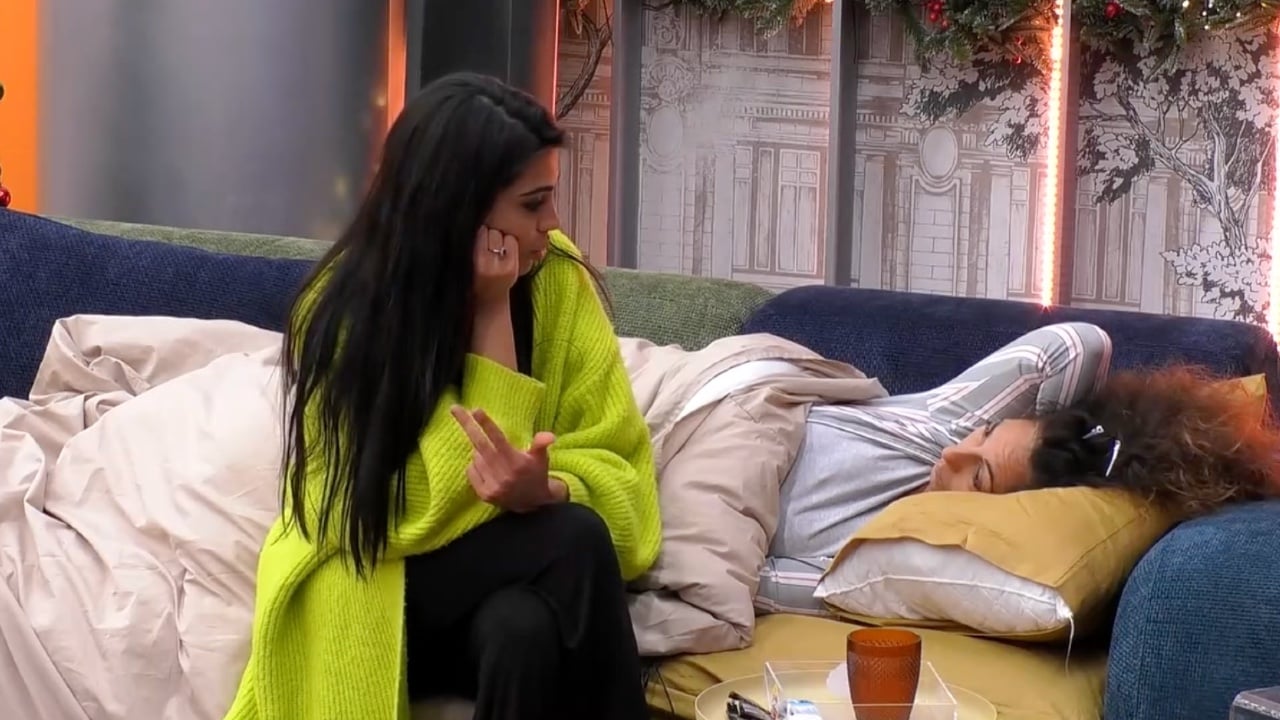 Grande Fratello, Dolce saluta la casa ma prima arriva la stoccata di Rasha Younes Grande Fratello, Dolce saluta la casa ma prima arriva la stoccata di Rasha Younes