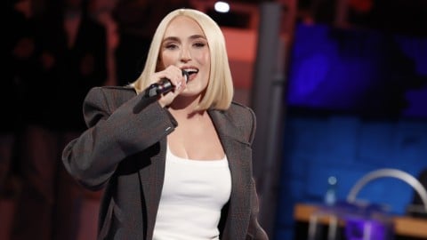 Amici 25, in onda oggi su Canale 5 la nuova puntata: Mara Sattei e Nicolò Filippucci ospiti in studio