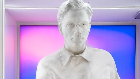 Marty Supreme: la scultura del personaggio interpretato da Timothée Chalamet in mostra al Museo del Cinema di Torino