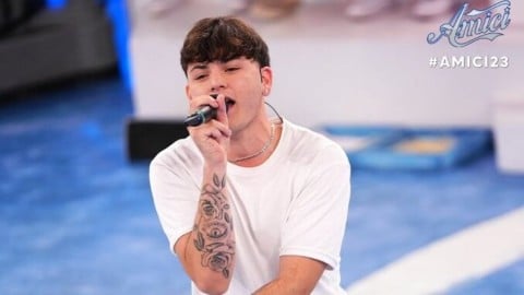 Amici, Marisol Castellanos esce allo scoperto con Samu Segreto: la reazione dell'ex fidanzato Petit