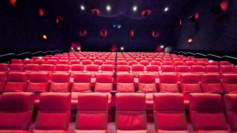 Warner Bros, Netflix garantisce una finestra di 45 giorni prima dello streaming, parola di Ted Sarandos