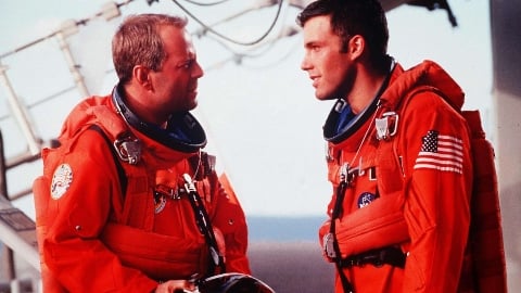 Armageddon: quando Ben Affleck vomitava in un secchio mentre con Bruce Willis girava la scena più commovente del film