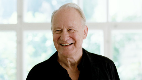 Groenlandia, Stellan Skarsgaard e Joachim Trier amari su Donald Trump agli European Film Awards: "Assurdo"