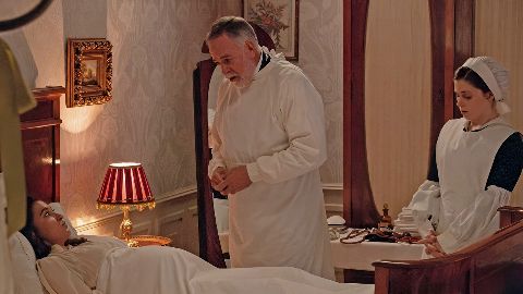 La Promessa Anticipazioni 31 gennaio 2026: Catalina rischia di morire di  parto, urge un cesareo!