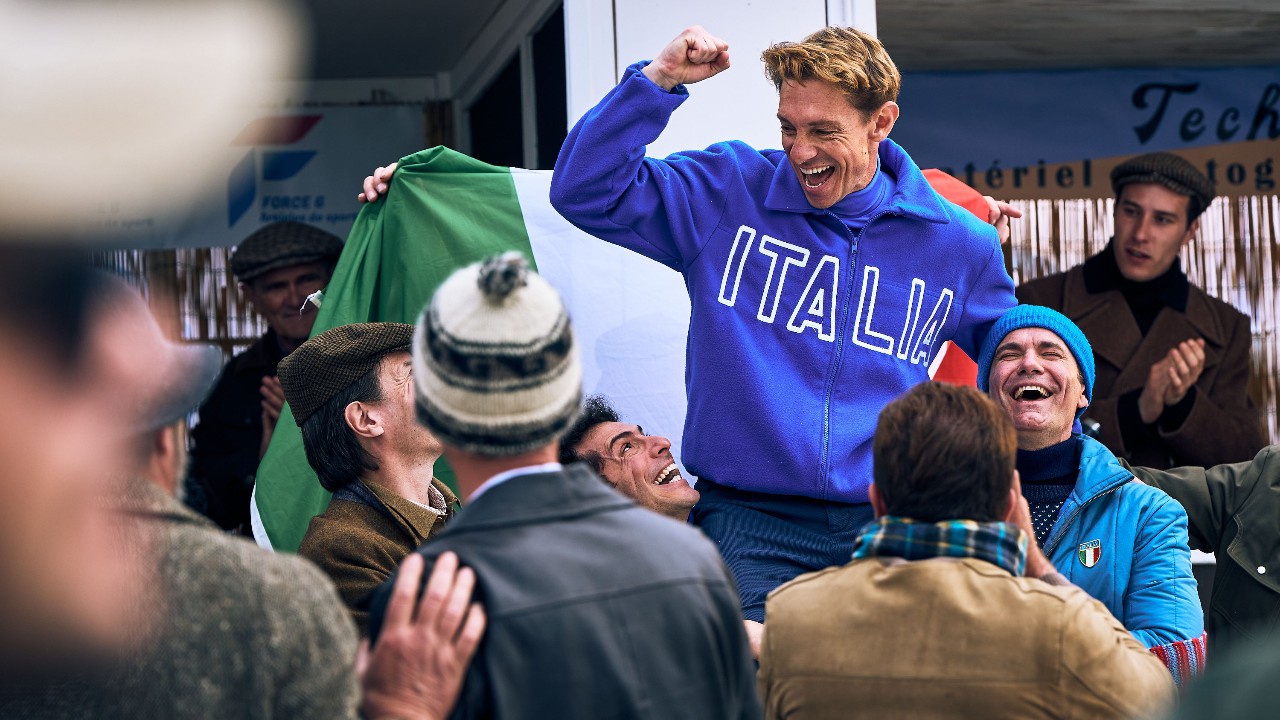 Rosso Volante: stasera su Rai 1 la storia del campione olimpico di bob Eugenio Monti, interpretato