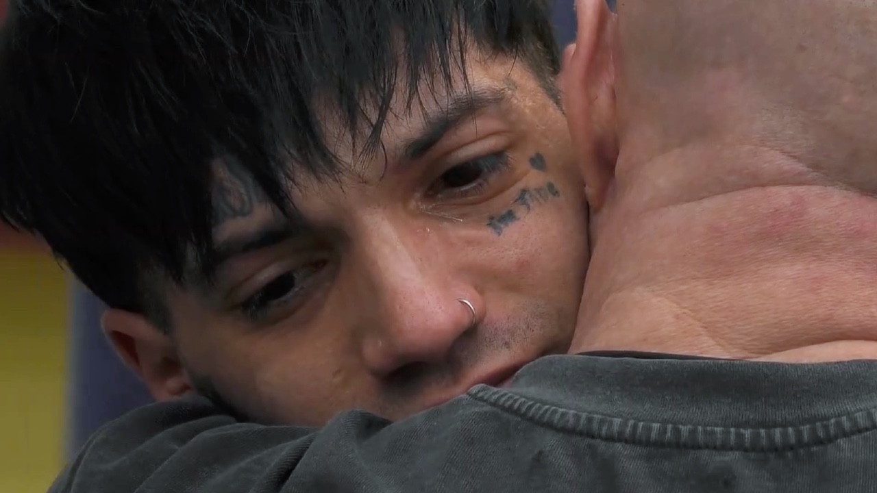 Marco Berry ascolta GionnyScandal