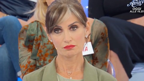 Uomini e Donne, Barbara De Santi lancia una frecciatina a Massimo Cipollini: "Non sono più motivata a conoscere nessuno"