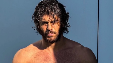 Can Yaman atteso al Taormina Film Festival per ricevere un importante Premio