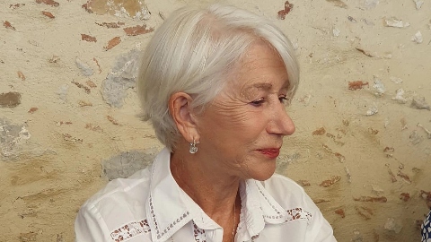 La regina Helen Mirren conquista Taormina, ma la sua battaglia più importante è per le donne e nel nome di Shakespeare