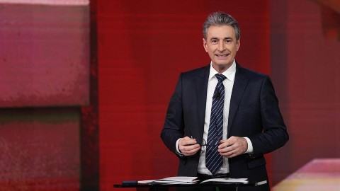 Milo Infante dice addio alla Rai, arriva la replica dell'azienda: "Partenza a ridosso dei palinsesti, coincidenza?"