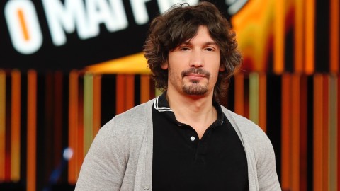 Pierdavide Carone svela un retroscena sulla proposta di matrimonio alla fidanzata Martina Attili