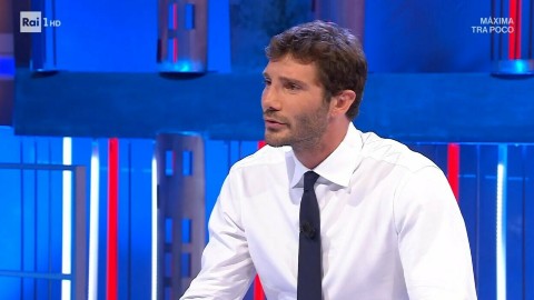 Affari Tuoi ancora in pausa: ecco cosa succede al game show di Stefano De Martino e quando torna in onda