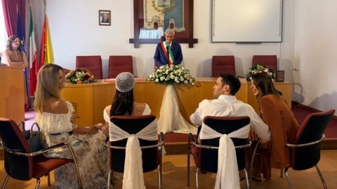 Aurora Ramazzotti e Goffredo Cerza sposi: dal primo sì in Comune ai tre giorni di festeggiamenti