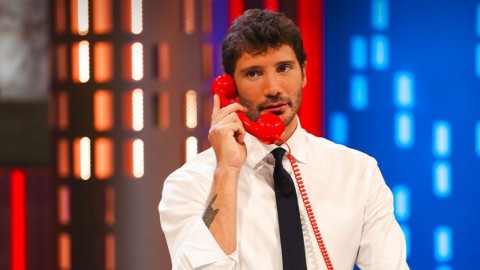 Affari Tuoi, parte la denuncia di un'aspirante concorrente: "Discriminata ai casting"