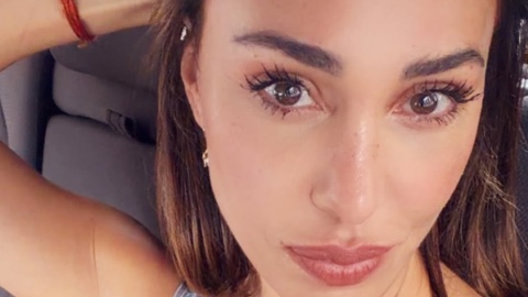Belen Rodriguez torna a parlare del suo periodo buio: “I tempi duri arrivano per tutti”, lo sfogo social