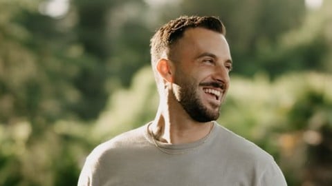 Andreas Muller sbotta sui social: "Ci vediamo in tribunale", la dura reazione dopo anni di insulti