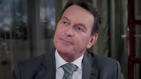 Un Posto al Sole anticipazioni 15 luglio 2026: Roberto fa infuriare Michele, ci risiamo