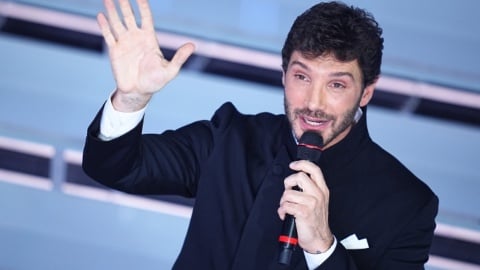 Sanremo 2027, Stefano De Martino ha scelto i primi due cantanti: un grande sì per TonyPitony