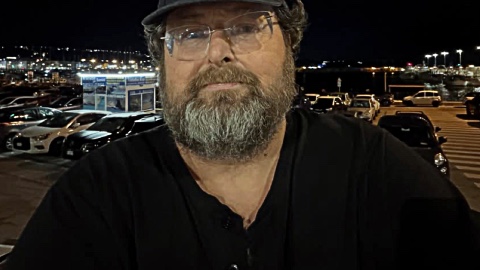 Isola dei famosi, Mario Adinolfi arrestato per evasione fiscale: “Danno di 5 milioni”, scattano gli arresti domiciliari