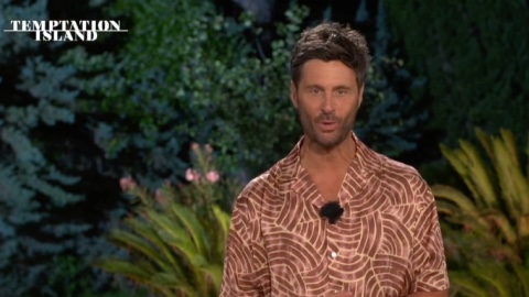 Temptation Island, Anticipazioni quarta puntata: falò di confronto a tre, Soraya piange per Cristian (VIDEO)