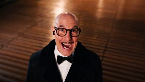 Clamoroso colpo di Stanley Tucci: il furto della Gioconda (ma è solo un film). Guarda il teaser di Masterplan