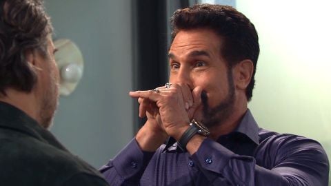 Beautiful trame americane: Bill beffeggia Ridge e si prende un pugno in faccia