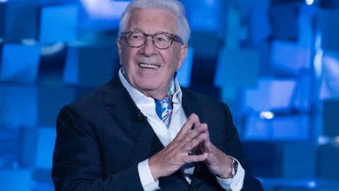 Addio a Peppino Di Capri, ecco come cambia la programmazione di Rai di oggi