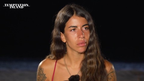 Temptation Island, il falò a tre cambia tutto: emerge la verità su Rosario e Giada, la decisione di Alessandra