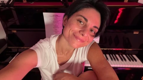 Amici, Giordana Angi prende il posto di Anna Pettinelli come professoressa di canto
