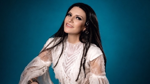 Laura Pausini si esibirà in diretta alla cerimonia di chiusura di FIFA World Cup 2026