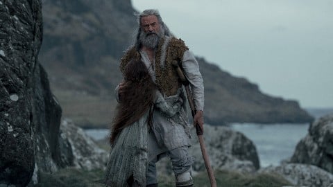 Robin Hood - Il prezzo del sangue: la recensione della versione revisionista del mito con un grandioso Hugh Jackman