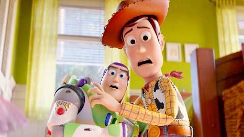 Pixar, licenziamenti pesanti nonostante il successo di Toy Story 5, qual è il problema per la Disney