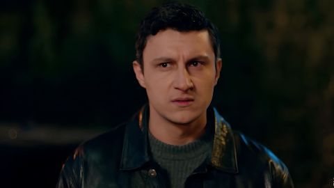 Far Away anticipazioni 28 luglio 2026: Sahin uccide Mahmut per salvare Kaya