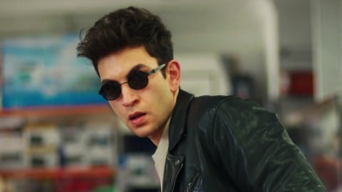 Tutto per la mia famiglia: Tolga non è solo un bullo, ma un vero delinquente
